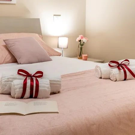 Guesthost - Comfortable Apt In Monopoli Center * מונופולי